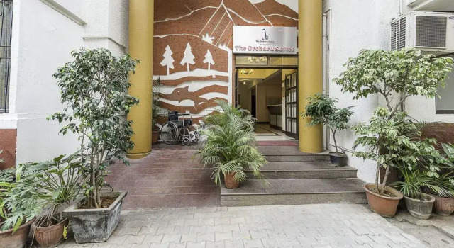 The Orchard Suites Sankey Road, Забронировать Отель Отели Бангалора с парковкой, рядом с Chowdiah Memorial Hall, Парковка