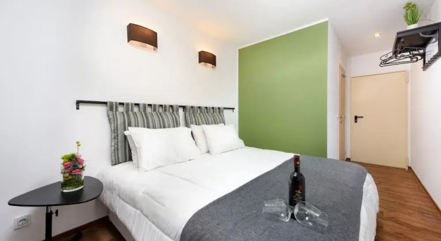 Hotelroom In Berlin n3 Prenzlauer Berg New, Varaa Hotelli Prenzlauer Berg Berliini, lähellä Helmholtzplatz