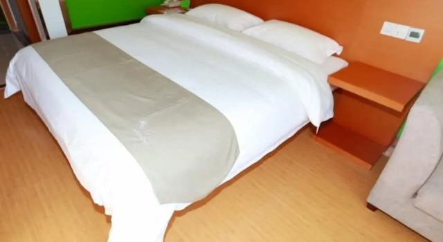 Люкс Vatica Qingdao Licang Xiazhuang Hexie Plaza Hotel