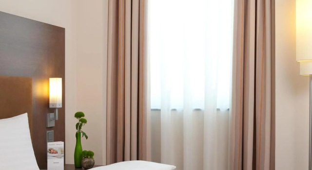 Двухместный номер Plus Business IntercityHotel Berlin Hauptbahnhof
