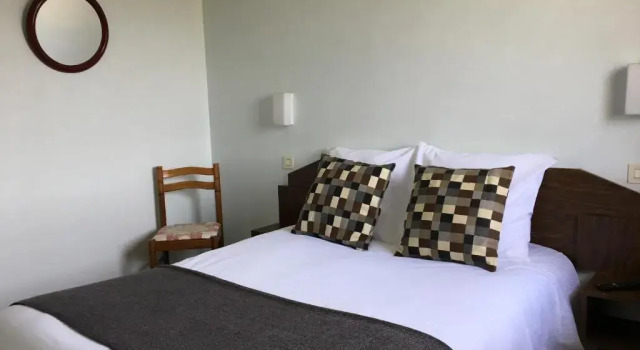 Двухместный номер Standard Hôtel Le Dauphin
