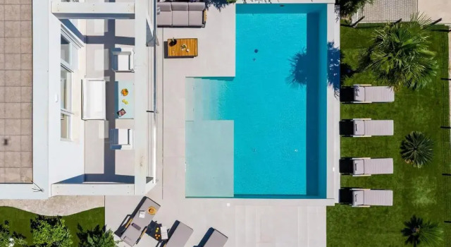 Seaview Villa ABA with 38sqm heated infinity pool, 4 bedrooms, Media room, 150m from sea, Забронировать Вилла Виллы Подстраны, рядом с Частный Пляж «Апартмани Лена», Вилла