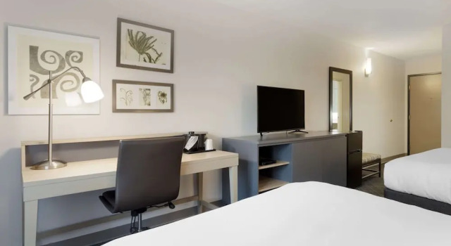 Четырёхместный номер Standard Comfort Inn & Suites Ruston-East