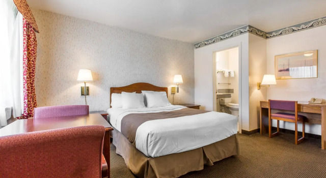 Monterey Fairgrounds Inn, Забронировать Отель Отели Монтерей с бассейном, рядом с Норт-Фримонт-Стрит, Бассейн