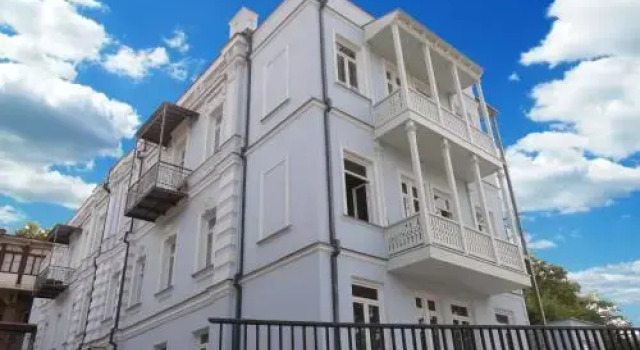 Sunny Hotel Tbilisi, Забронировать Отель Недорогие отели Тбилиси, рядом с Парк Рике, недорого