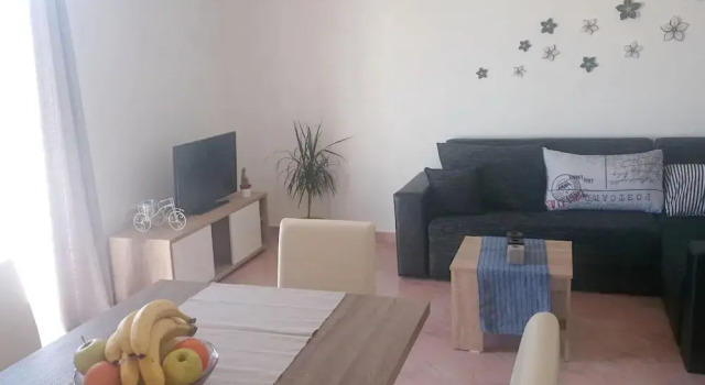 Apartment With 3 Bedrooms in Kaštel Štafili?, With Wonderful sea View, Furnished Balcony and Wifi - 250 m From the Beach, Đặt Căn hộ Kaštela Split-Dalmatia County