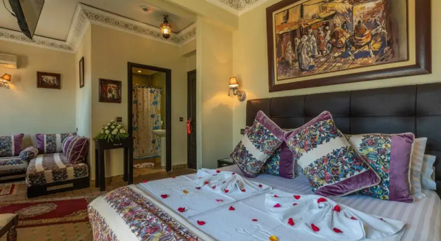 Полулюкс с балконом Le Caspien Boutique Hotel