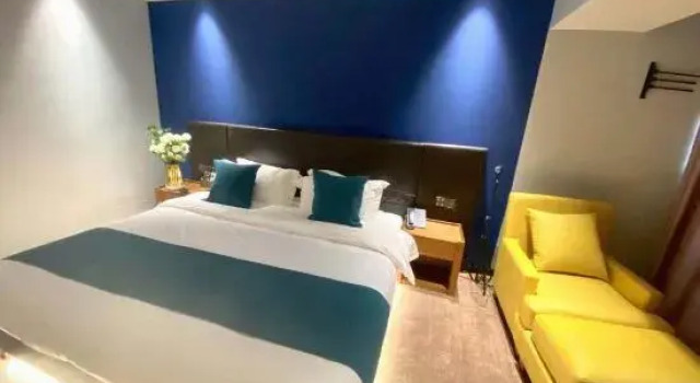 Jizhou Intelligent Voice Hotel, Rezerwuj Hotel Hotele w Kunming z parkingiem, Parking