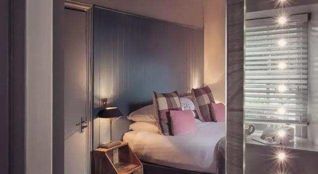 Люкс Tweedies Bar and Lodge