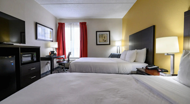 Четырёхместный номер Standard Quality Inn & Suites Lexington South
