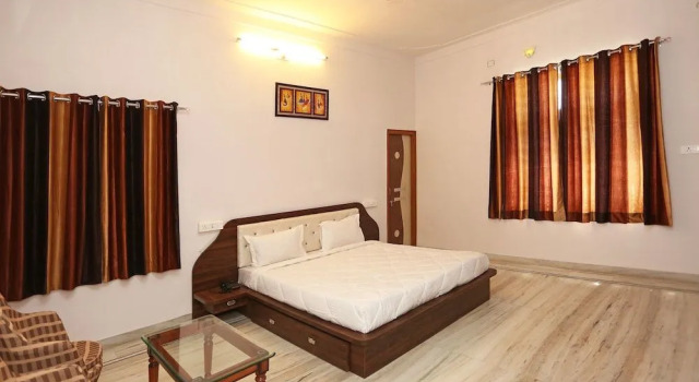 OYO 9715 Home Hill View Airport Road Udaipur