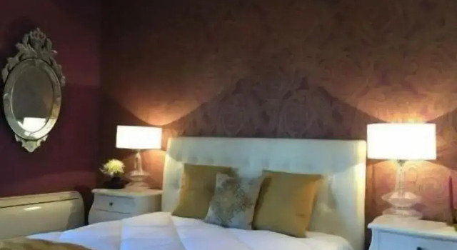 Villa Magnolia, Đặt Biệt thự Almada Lisbon