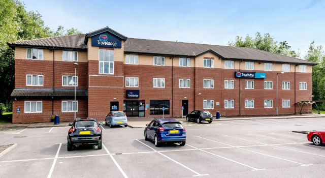 Travelodge Crewe, Забронировать Отель Кру Чешир
