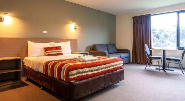 Kingston Hotel, Book Hotel Kingston Huon Valley