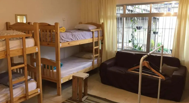 Кровать в общем номере Micasa Hostel - Congonhas