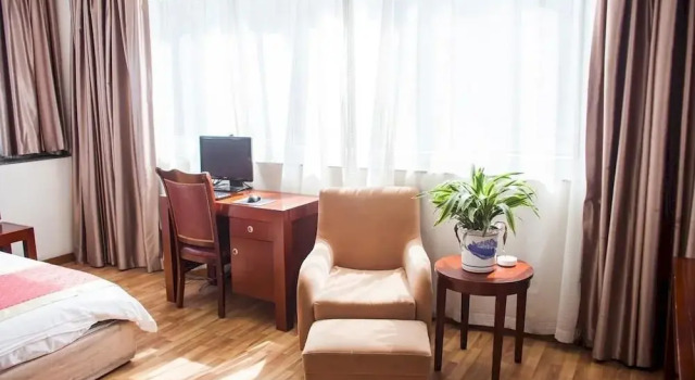 Zuiyi City Hotel - Hangzhou, Забронировать Отель Отели Ханчжоу с парковкой, рядом с Wushan Night market, Парковка