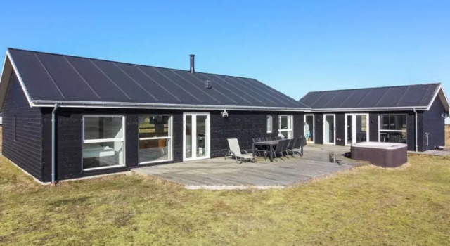"Evtim" - 1.3km from the sea in NW Jutland, Забронировать Отель Лёккен 