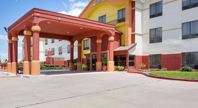 Четырёхместный люкс Garner Hotel La Porte - Bay Area