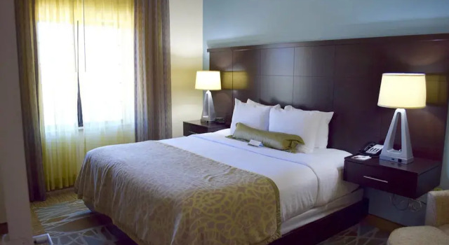Люкс Staybridge Suites Houston Stafford - Sugar Land by IHG