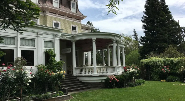 Churchill Manor, Забронировать Отель «постель и завтрак» Напа Винная долина Напа