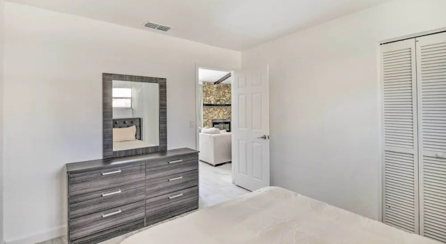 Коттедж с 4 комнатами Port Orange Oasis: Close to Beaches & Dining!