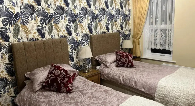Amberlea Guest House, Забронировать Гостевой дом Гостевые дома Суонидж, рядом с Пляж Суониджа, Гостевой дом