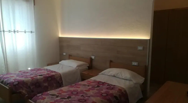 Albergo Ristorante Sargas, Забронировать Гостевой дом Чево Valcamonica