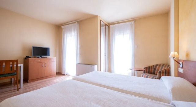 Двухместный номер Standard HOTEL LA PERLA