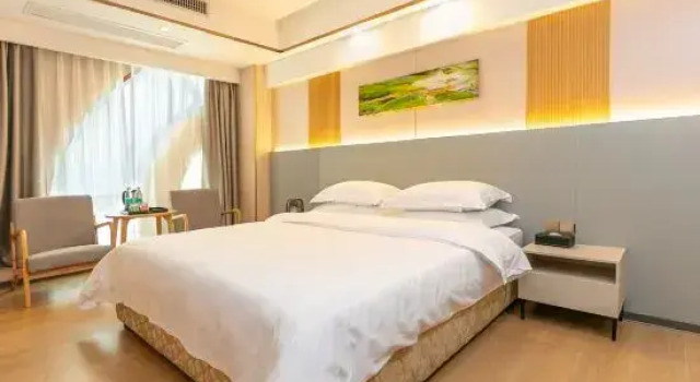 Люкс Greentree Alliance Nanning Anji Bus Station Hotel