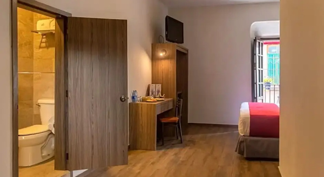 Двухместный номер Standard с балконом Hotel Hidalgo