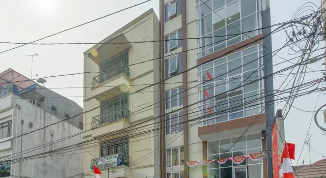 RedDoorz near Hayam Wuruk, Забронировать Отель Отели Джакарты 3 звезды, рядом с Glodok Market, 3*