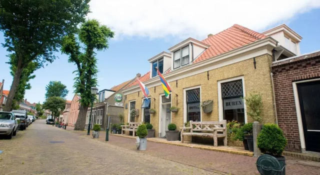 Hotel Buren, Buchen Sie Hotel West-Terschelling 