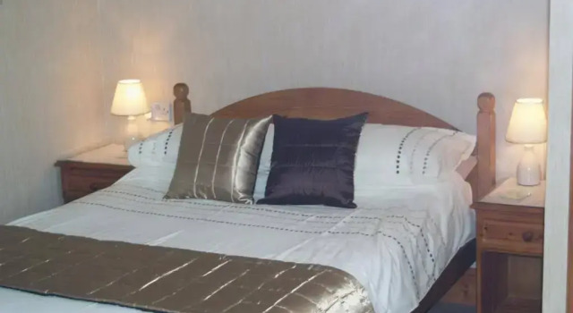 TYME Suites on Kingsway, Забронировать Отель Отели Клиторпс с парковкой, рядом с Parkway Cinema, Cleethorpes, Парковка