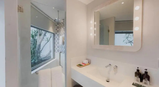 Люкс с 2 комнатами The Peri Hotel Hua Hin