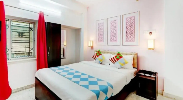 Goroomgo Priyanshu Guest House Ruby Kolkata