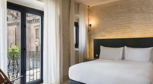 Полулюкс с красивым видом из окна EME Catedral Mercer Hotel