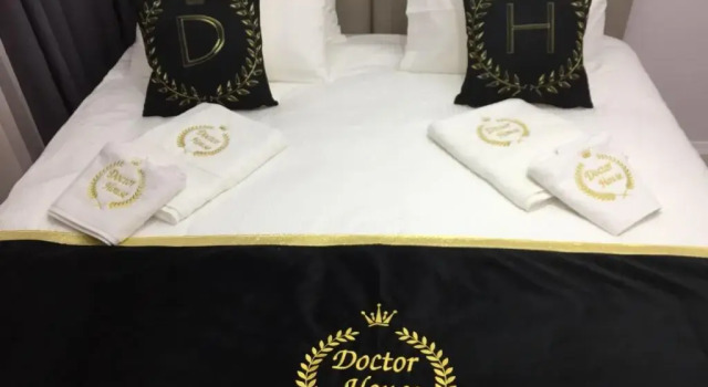 Люкс Doctor House Hotel