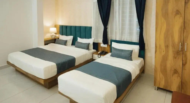 Hotel Maya Elite, Забронировать Отель Бхопал штат Мадхья-Прадеш