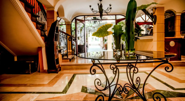 The MT Hotel, Забронировать Отель Баваро Пунта-Кана