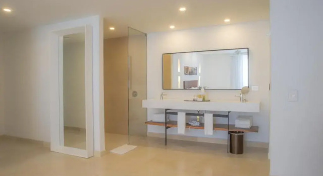 Номер Standard с балконом и с видом на сад Nacar Hotel Cartagena, Curio Collection by Hilton