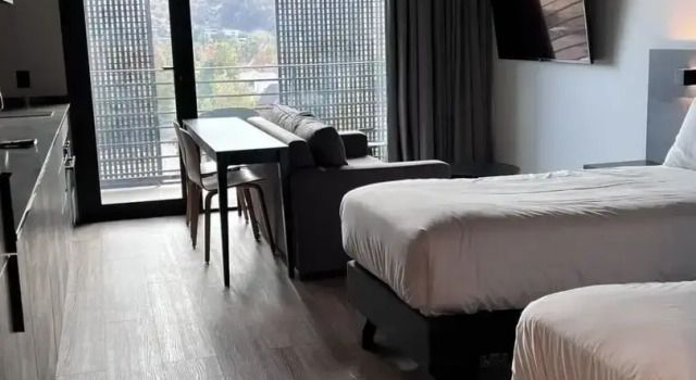 Zip Housing Los Trapenses, 预订 酒店 Lo Barnechea 首都大区
