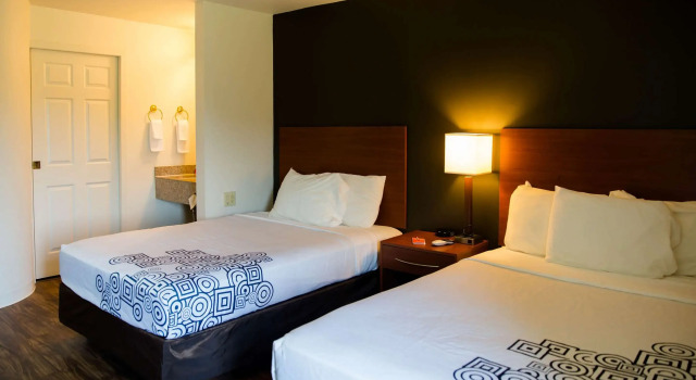 Четырёхместный номер Standard Econo Lodge Harrisburg - Hershey North