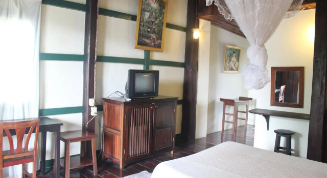 Sayo Naga Guesthouse, Забронировать Отель Отели Луангпхабанг с завтраком, рядом с Haw Pha Bang, Завтраки
