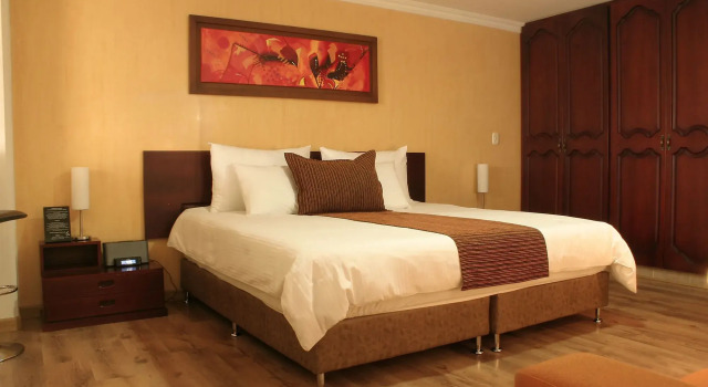 Hotel Luxor Pereira, Забронировать Отель Отели в центре Перейра, в центре