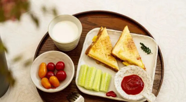 Lincang Jianli Hotel (Wa Culture Square Yulong Lake Park), Prenota Hotel Lincang Yunnan