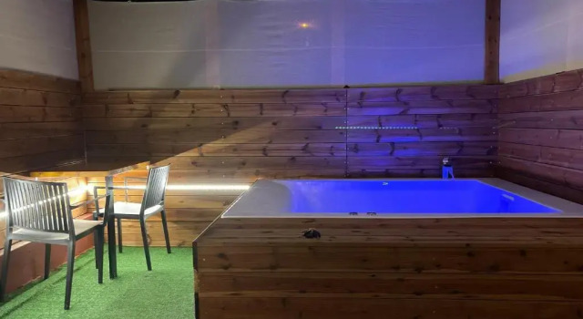 Студия Luxury studio with SPA close to athens airport