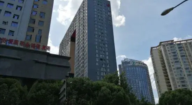 Lizhi Apartment (Kunming Yan'an Hospital Qicai Zhimen), Rezerwuj Apartament Hotele w Kunming z parkingiem, Parking