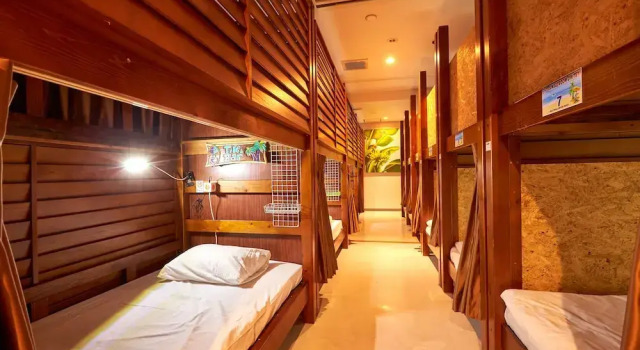Guest House Grand Naha, Забронировать Гостевой дом Наха Окинава, рядом с Здание администрации префектуры Окинавы