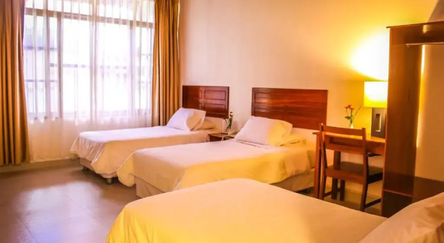 Трёхместный номер Standard Altavista Casahotel