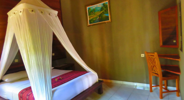 Suka Sari Cottages, Buchen Sie Pension Hotels in Pemuteran mit Pool, Schwimmbad